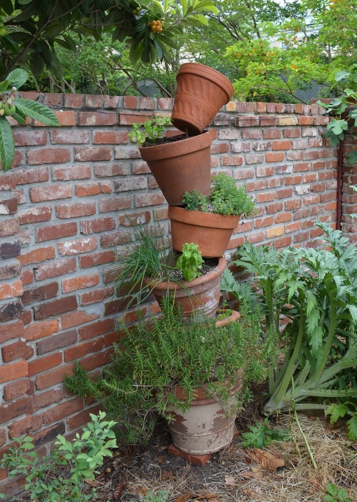 Where Can You Find Free Outdoor Wall Planters Resources