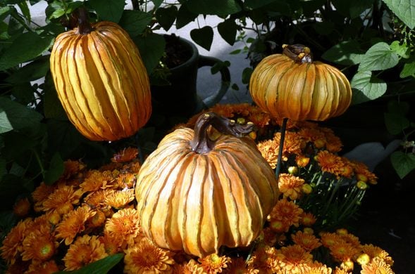 Fall Pumpkin Garden Stakes