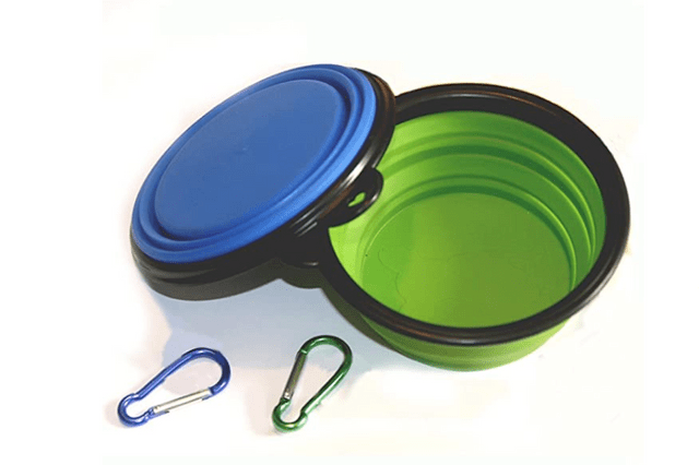Blue and green collapsible pet bowl